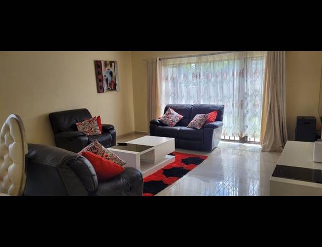 3 BEDROOM HOUSE FOR SALE IN FLORENTIA